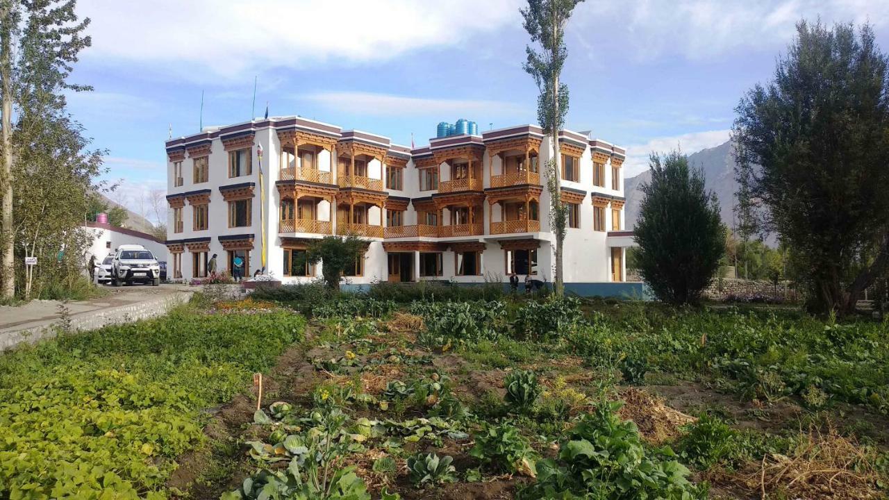 Hunder Residency Hotel เลห์ ภายนอก รูปภาพ
